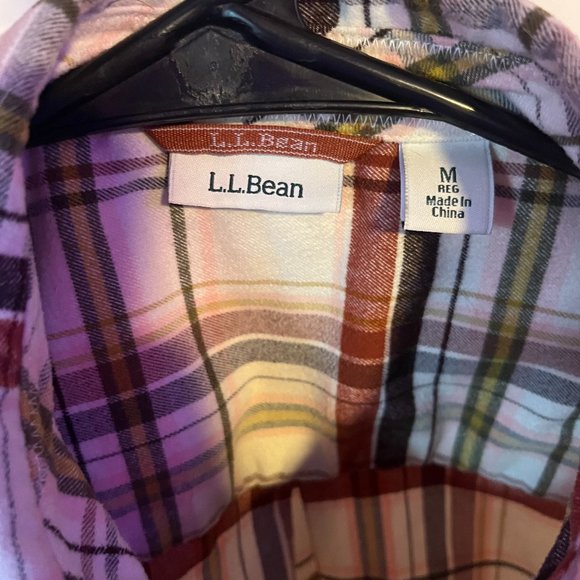LLBean Women's Medium Flannel Perfect Condition - Picture 3 of 3